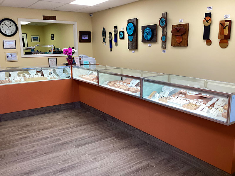 Tiger Lily Jewelers 16483 Moneta Rd. Moneta VA 24121 Tel: 540-297-2300